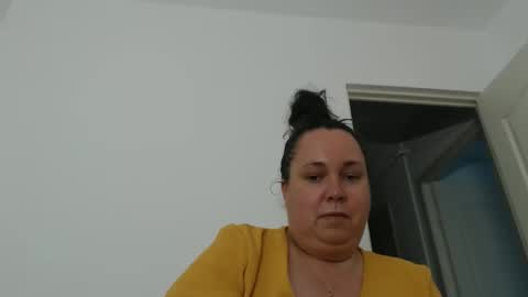 Snapshot of carlaruth chatting on April 29, 4:33 pm Carlaruth online show from April 29, 4:33 pm