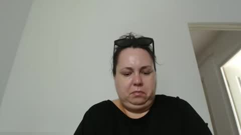 Snapshot of carlaruth chatting on May 9, 10:31 am Carlaruth online show from May 9, 10:31 am