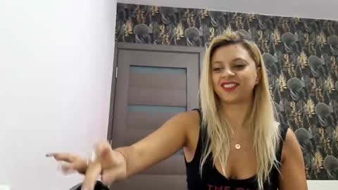 Snapshot of carlastacefun chatting on October 8, 5:16 am CarlaStaceFun online show from October 8, 5:16 am