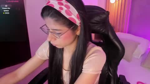 C A R L I N A online show from June 4, 12:33 pm