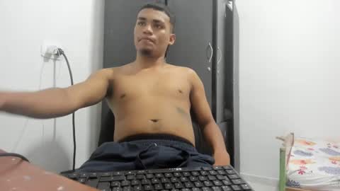 Snapshot of carlitosex09 chatting on December 30, 8:04 pm master online show from December 30, 8:04 pm