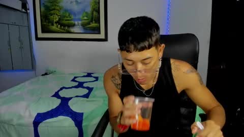 Snapshot of carlitosex09 chatting on February 6, 3:09 pm master online show from February 6, 3:09 pm