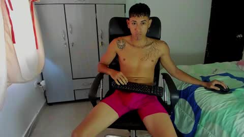 Snapshot of carlitosex09 chatting on February 9, 2:40 pm master online show from February 9, 2:40 pm