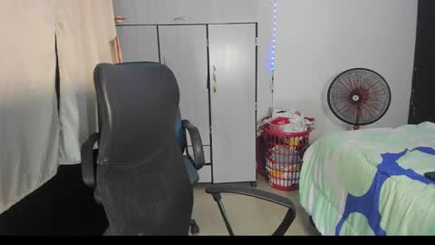 Snapshot of carlitosex09 chatting on February 10, 5:09 pm master online show from February 10, 5:09 pm