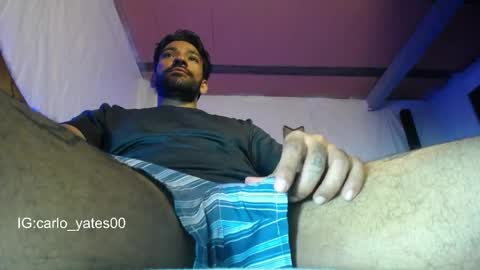Snapshot of carlo_yates27 chatting on May 2, 5:18 pm carlo yates thx for help me to reach 100 thumps up online show from May 2, 5:18 pm