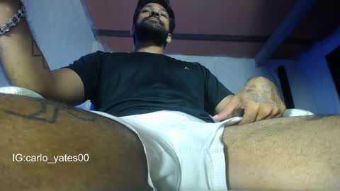 Snapshot of carlo_yates27 chatting on May 10, 9:20 pm carlo yates thx for help me to reach 100 thumps up online show from May 10, 9:20 pm