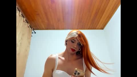 Snapshot of carlosdr10 chatting on June 8, 11:27 pm LisaGreyson online show from June 8, 11:27 pm