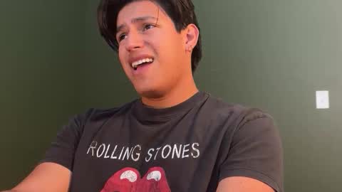 Snapshot of carlosjosecb1 chatting on October 16, 4:30 pm carlos online show from October 16, 4:30 pm