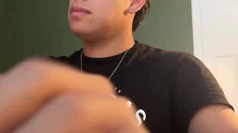 Snapshot of carlosjosecb1 chatting on October 23, 3:55 pm carlos online show from October 23, 3:55 pm