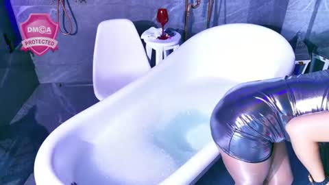 Carla Carla  I am sensual goddes and i was born for loveworshipping and enjoyment. online show from June 11, 12:43 am