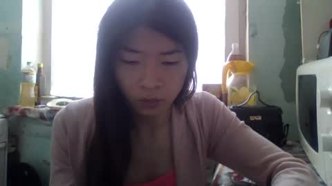 CarlyJoy online show from January 28, 9:30 am