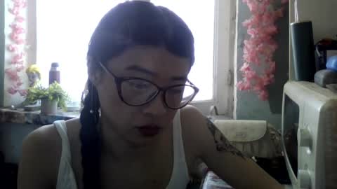 Snapshot of carlyjoy chatting on May 30, 9:17 am CarlyJoy online show from May 30, 9:17 am