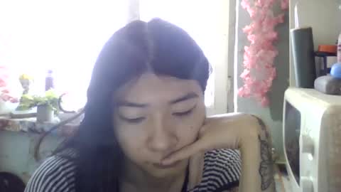 Snapshot of carlyjoy chatting on June 3, 10:18 am CarlyJoy online show from June 3, 10:18 am