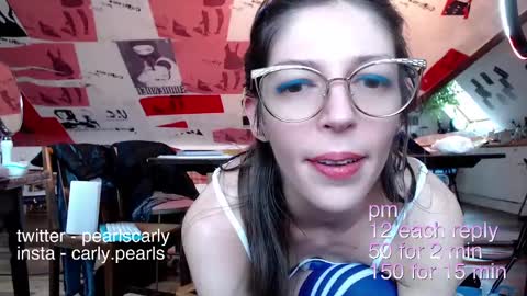 Snapshot of carlypearls chatting on January 8, 12:47 pm Carly Pearls online show from January 8, 12:47 pm