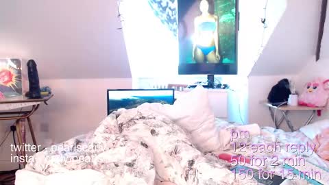 Snapshot of carlypearls chatting on January 14, 12:14 pm Carly Pearls online show from January 14, 12:14 pm