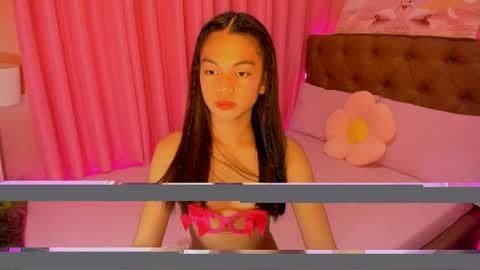 Snapshot of carmella_amethyst chatting on April 1, 11:33 am CARMELLA online show from April 1, 11:33 am