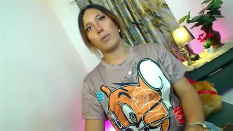 Snapshot of carmella_romance chatting on October 25, 11:51 am Carmella online show from October 25, 11:51 am