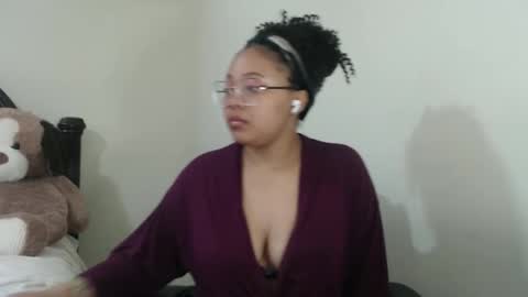 CARAMEL xoxo online show from March 29, 6:46 am