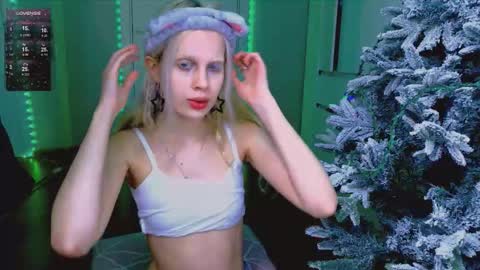 carmen__crybaby online show from December 19, 9:44 pm