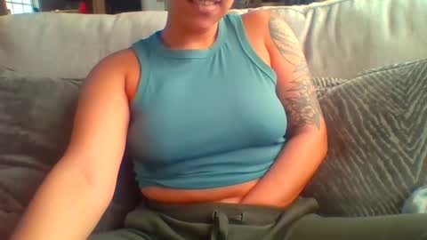 Snapshot of carmen_fett chatting on December 27, 7:57 pm Carmen online show from December 27, 7:57 pm