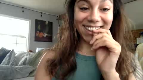 Carmen online show from April 6, 6:20 pm