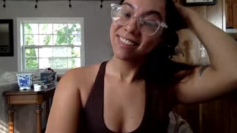 Carmen online show from August 1, 1:10 pm