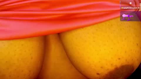 Snapshot of carmencash_ chatting on March 28, 11:48 pm Carmen Cash online show from March 28, 11:48 pm