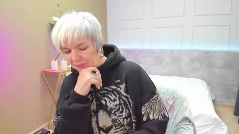 Carmen online show from October 2, 9:11 pm