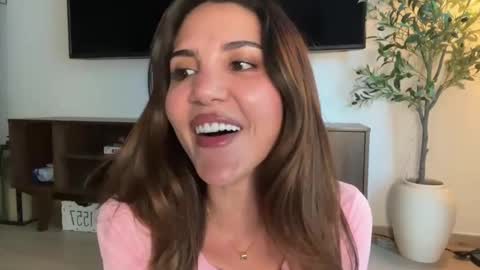 Snapshot of carmenthebrat chatting on November 4, 5:28 am Your fav goddess online show from November 4, 5:28 am