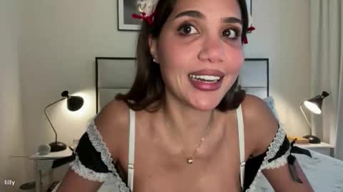 Snapshot of carmenthebrat chatting on November 10, 4:22 am Your fav goddess online show from November 10, 4:22 am