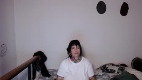 Snapshot of carmillaross chatting on December 2, 11:26 am CARMILLA ROSS online show from December 2, 11:26 am