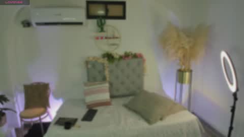 Snapshot of carmillaross chatting on May 23, 1:26 pm CARMILLA ROSS online show from May 23, 1:26 pm