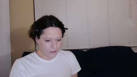 Snapshot of carnalflower95 chatting on June 15, 4:36 am Brooke online show from June 15, 4:36 am