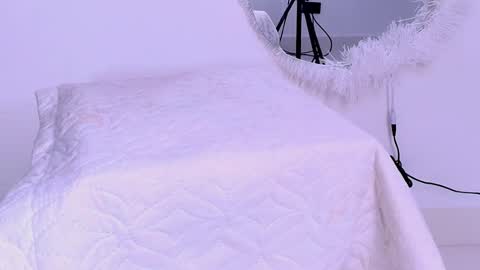 caro online show from March 3, 3:01 am