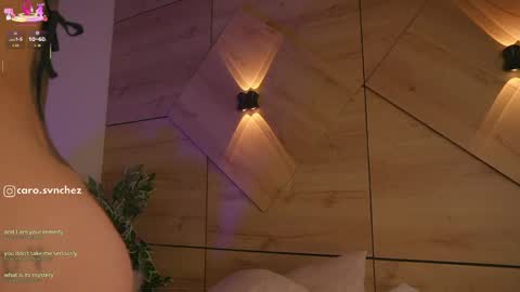 caro_sanchezz online show from April 29, 12:20 pm
