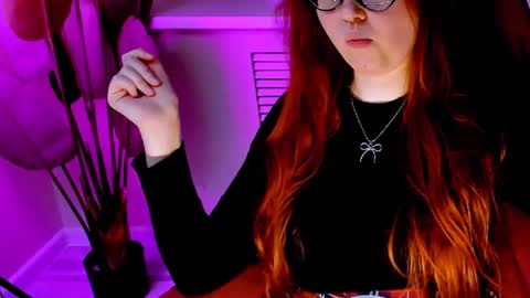 Snapshot of carol_carmen chatting on June 21, 1:19 am Carol online show from June 21, 1:19 am