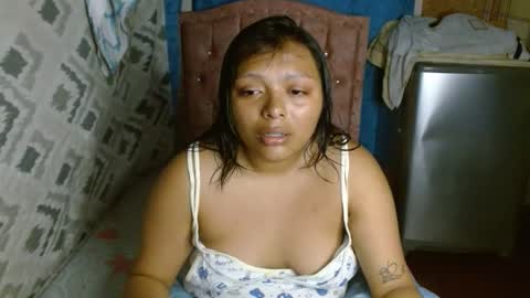 Snapshot of carol_lil1 chatting on February 18, 6:37 pm carol_lil1 online show from February 18, 6:37 pm