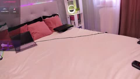 Snapshot of carol_may_ chatting on February 23, 4:39 am carol_may_ online show from February 23, 4:39 am