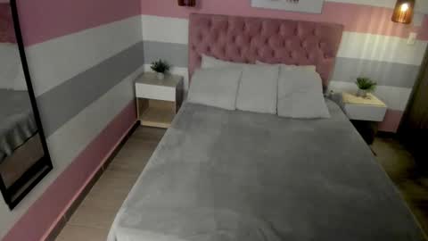 Snapshot of carol_pinter chatting on January 8, 1:52 pm Carol online show from January 8, 1:52 pm