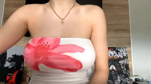 Snapshot of carolecronan chatting on May 27, 8:11 am Lisa online show from May 27, 8:11 am