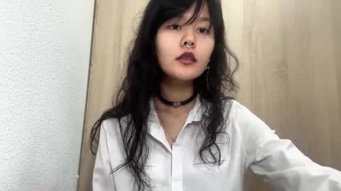 Kim online show from November 9, 1:20 pm