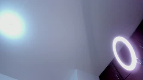 Caroline online show from December 18, 10:46 pm