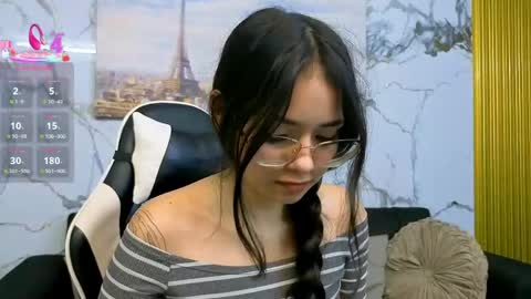 Snapshot of carolina23_pm chatting on May 21, 12:17 am carolina23_pm online show from May 21, 12:17 am