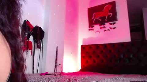 Snapshot of carolina_blue_ chatting on May 6, 11:54 pm Soft Carolina online show from May 6, 11:54 pm