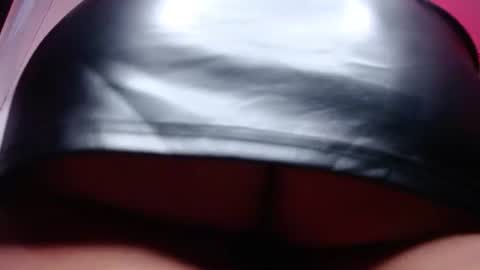 Snapshot of carolina_blue_ chatting on July 19, 1:09 am Soft Carolina online show from July 19, 1:09 am