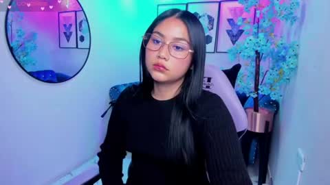 Snapshot of carolina_cherry chatting on June 19, 12:48 am CAROLINA. online show from June 19, 12:48 am