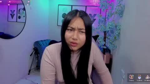 Snapshot of carolina_cherry chatting on June 25, 12:31 pm CAROLINA. online show from June 25, 12:31 pm