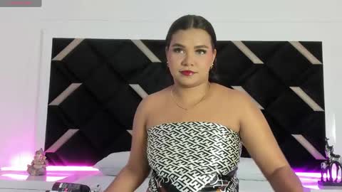 Snapshot of carolina_evannss chatting on May 4, 3:46 am carolina_evannss online show from May 4, 3:46 am