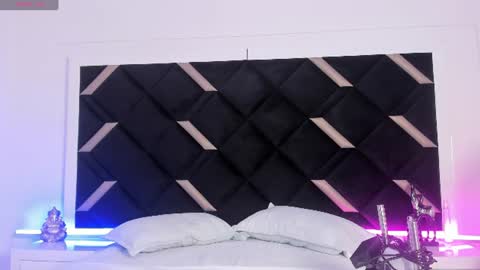 carolina_evannss online show from July 22, 4:15 am