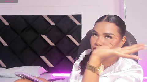 carolina_evannss online show from July 23, 4:32 am